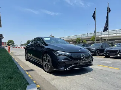 Mercedes-Benz EQE 2025, фото 3