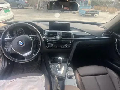 BMW 3 Series 2018, фото 6