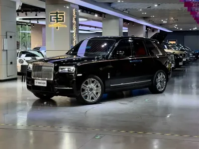 Rolls-Royce Cullinan 2022, фото 1