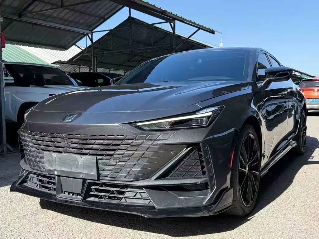 Changan UNI-V 2022