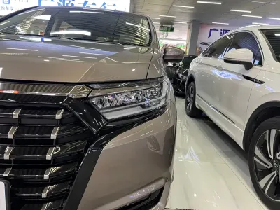 Honda Elysion 2022, фото 4