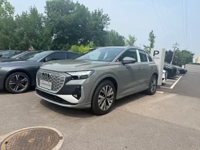 Audi Q4 e-tron 2026, фото 1