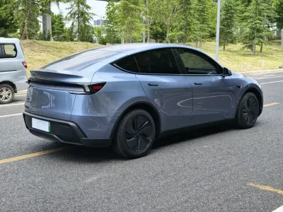 Tesla Model Y 2026, фото 4