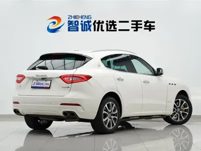 Maserati Levante 2018, фото 3