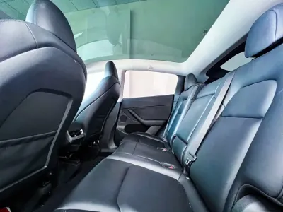 Tesla Model Y 2024, фото 6