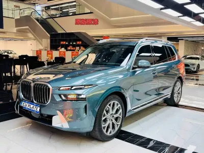 BMW X7 2022, фото 1