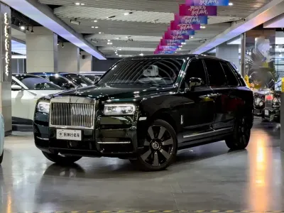Rolls-Royce Cullinan 2022, фото 1
