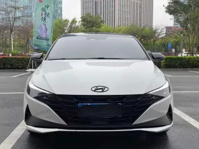 Hyundai Elantra 2022, фото 2