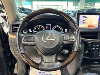 Lexus LX 2016, фото 6