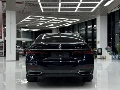 BMW 7 Series 2021, фото 5