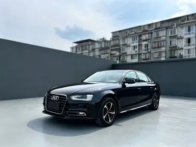 Audi A4L 2012, фото 1