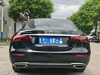 Mercedes-Benz E-Class 2023, фото 5