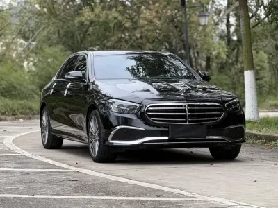 Mercedes-Benz E-Class 2022, фото 3